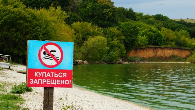 В Новом Уренгое в этом сезоне запрещено купание. Фото: Marina_vert / Shutterstock / Fotodom