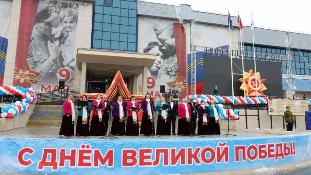 В Салехарде культурная программа праздника была насыщенной. Фото: Андрей Ткачев / «Ямал-Медиа»