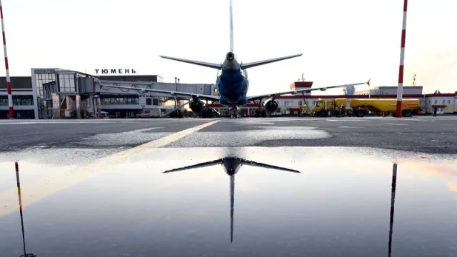 Борт приземлился на запасной аэродром Рощино в Тюмени. Фото: Sergey Rusanov / shutterstock.com / Fotodom