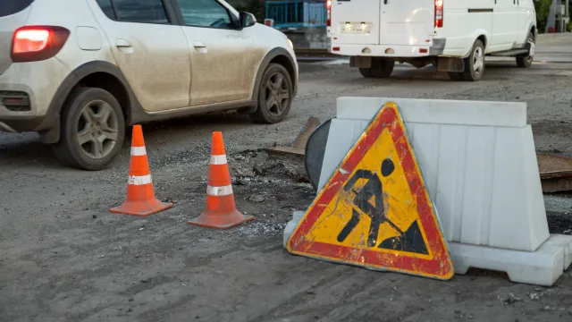 Объем ремонта дорог в Пуровском районе в 2024 году станет довольно большим. Фото: Воронов Федор / АНО "Ямал-Медиа"