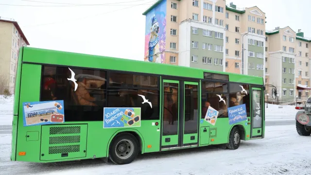 Салехардцев отправили в путешествие на спецавтобусе «крымского направления». Фото: Андрей Ткачёв / «Ямал-Медиа»