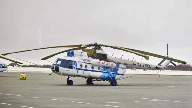 Сельчане могут воспользоваться электронными услугами при покупке билета на вертолет. Фото: Андрей Ткачёв / «Ямал-Медиа»
