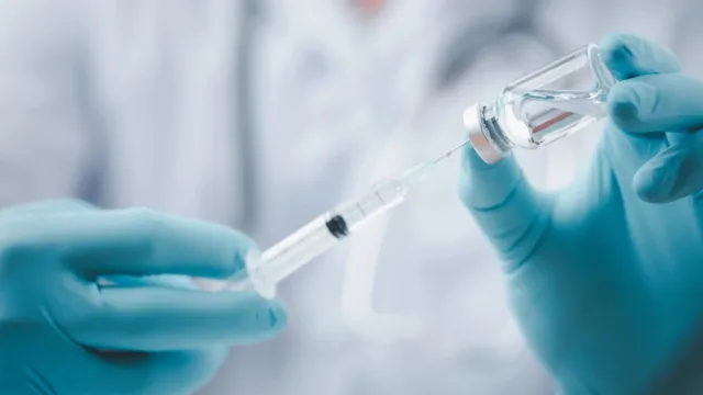 Экспериментальная вакцина учит иммунную систему распознавать и уничтожать опухоли во всех частях тела. Фото: LookerStudio / shutterstock.com / Fotodom
