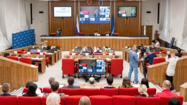 Депутаты обсудили вопросы улучшения жизни в двух регионах. Фото: zs.yanao.ru