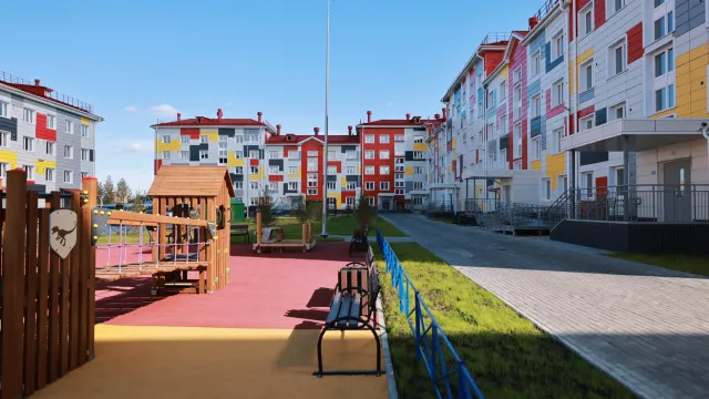 Во дворах Лабытнанги положат новый асфальт, обустроят детские площадки и освещение. Фото: Юлия Чудинова / АНО "Ямал-Медиа"