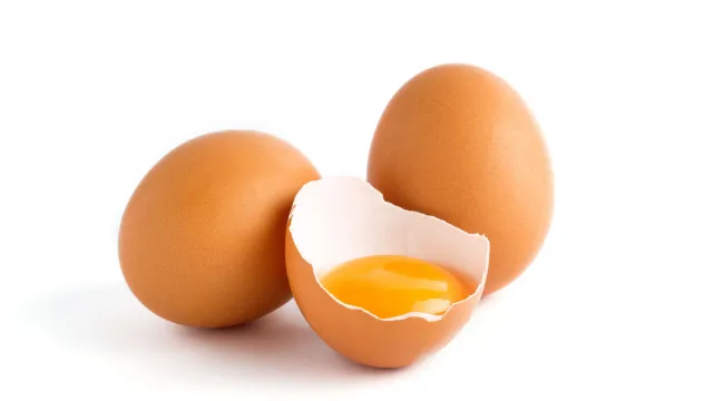 Употребление яичной скорлупы может быть опасным. Фото: virtu studio /  Shutterstock / Fotodom