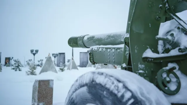 В музее военной техники под открытым небом появятся новые экспонаты. Фото: Сергей Зубков / "Ямал-Медиа"