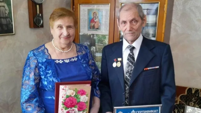 Супруги Ануфриевы - 60 лет вместе. Фото: vk.com/popovolegshur