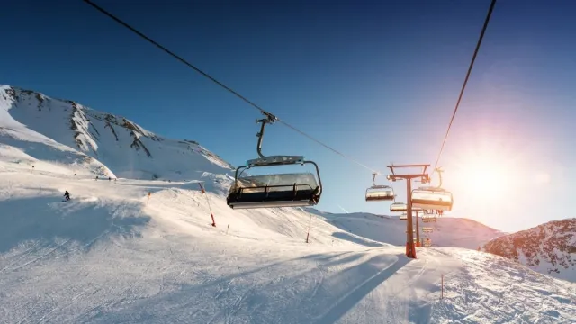 На склонах Рай-Из одновременно смогут находиться более 4000 лыжников.Фото: Gorloff-KV / shutterstock.com / Fotodom