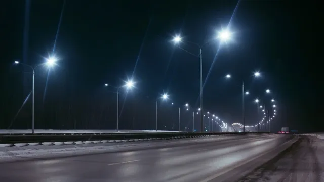 Светодиодные светильники экономят электроэнергию и адаптированы к климатическим условиям Крайнего Севера. Фото: Mikbiz / shutterstock.com / Fotodom