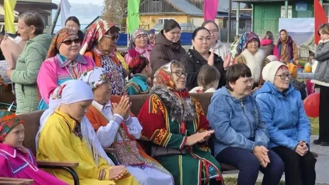 Хасям сютсяты хатаӆан Ӆорвошаӊ ёх яха ёхтыӆысат, 325-мет таӆа ювам куртэӆ емаӊ хатӆ постасат. Хор: moy_shur