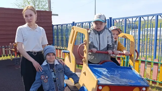 Мария Павловна Самсонова группаяӆа яӊхты няврэмӆаӆ пиӆан каман ёнтаӆ. Хор: Альбина Тырлина