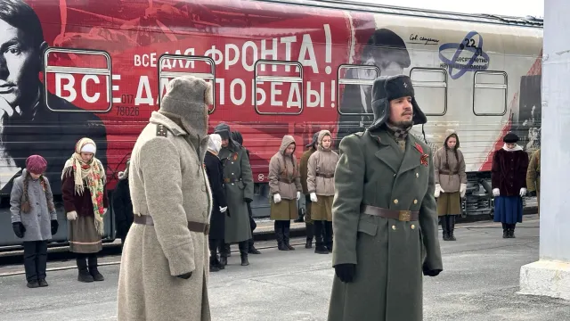 «Поезд Победы» приехал в Лабытнанги. Фото: Вера Дронзикова / «Ямал-Медиа»