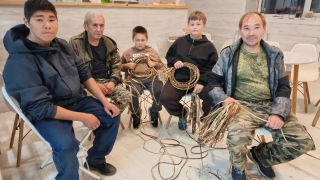 Уйтантопсая ёхтыӆыйм хоятат тынщаӊ сэвты утаӆтасайт. Хор: Елена Федотова китас