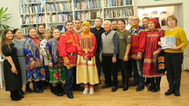 «Пулӊават» национально-культурной ханты автономияя» ӆоӊам хоятат. Хор: Альбина Тырлина