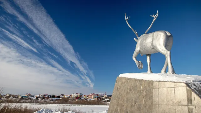 Так выглядел памятник до реконструкции. Фото: Фёдор Воронов / АНО "Ямал-Медиа"