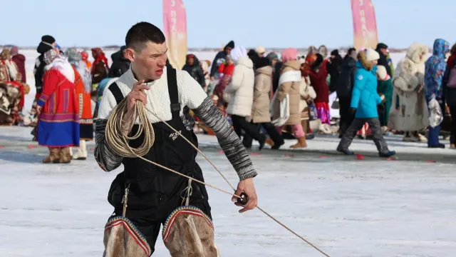 Каӆаӊаӊ нэӊхэт манам хатӆна хатӆаӆ сэӊк ям ос, щи онтасна касты харат ямас мантсат. Хор: Вера Лонгортова