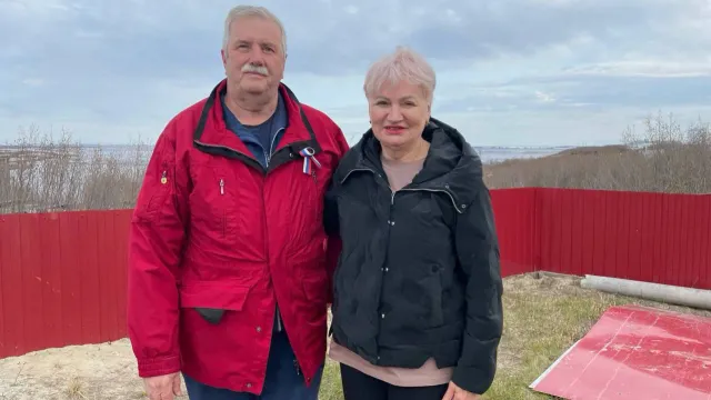 В Тазовский Александр Бухаров приехал с супругой. Фото: Анастасия Ульянова / "Ямал-Медиа"