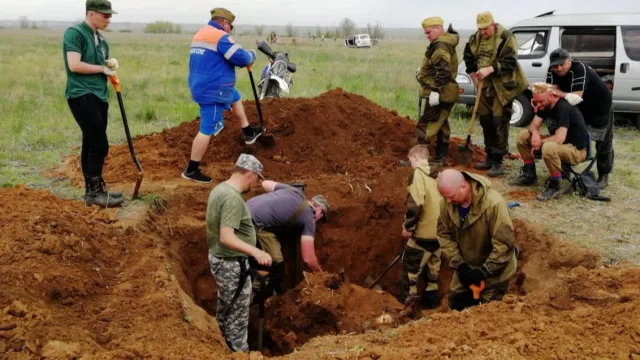 Ямальские поисковики продолжат поиски павших в боях красногвардейцев в Волгоградской области. Фото: предоставлено Александром Шлюшинским