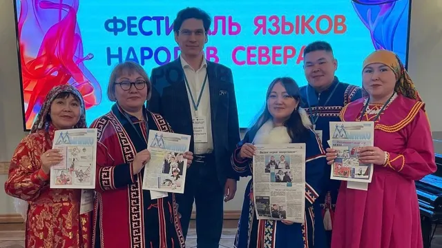 Ямал эӆты «Овс мув рут ясӊат фестиваля» яӊхам хоятат. Хор: Оксана Лонгортова