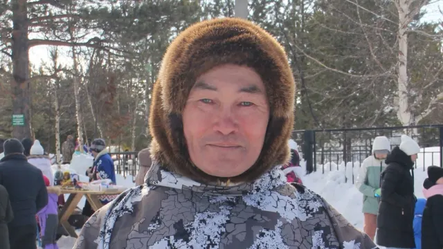 Станислав Семёнович Сопочин – юкан вуӆэт тайты ханты ики. Хор: Владимир Енов