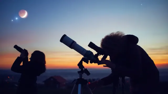 Парад планет состоится 28 февраля 2026 г. Фото: AstroStar/Shutterstock/Fotodom