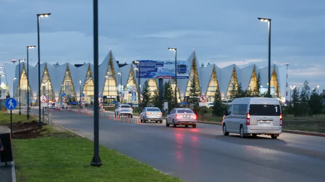 Проезд имени Николая Рыжкова в Новом Уренгое. Фото: Александр Чирва / «Ямал-Медиа»