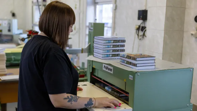 Печать книги. Типография Ямал-Медиа. Фото: Александр Чирва / "Ямал-Медиа"