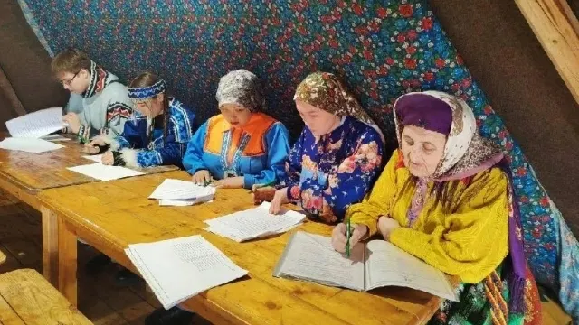 Тампуш всероссийской агродиктант кимет пуш верыӆыса. Хор: Марина Подгорная