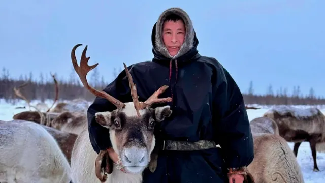 Сидяӈг: Александра Тяроʼ тавы