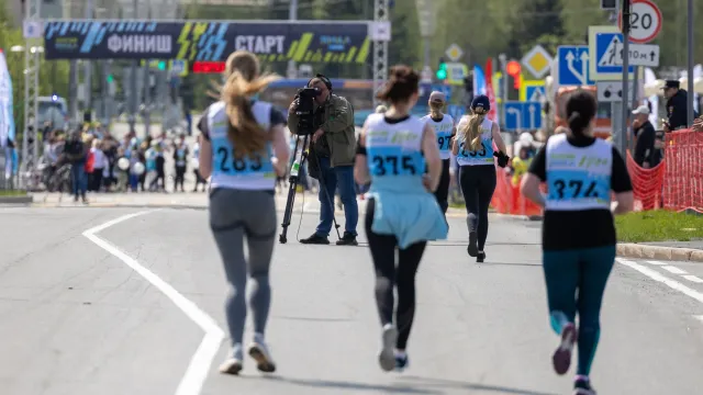 На забег "Разбуди Ямал" жителей ЯНАО пригласила мастер спорта международного класса. Фото: Фёдор Воронов / АНО «Ямал-Медиа»