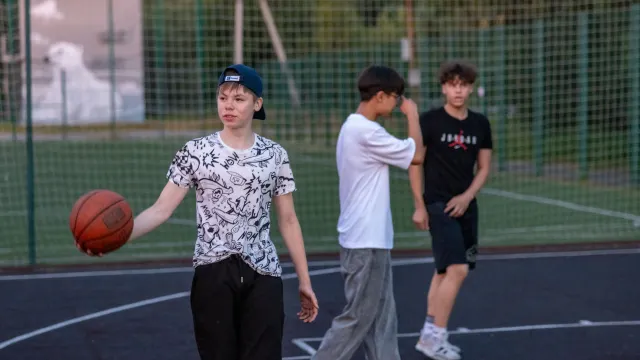 На Ямале с 1 июня в регионе начинается ежегодная летняя трудовая кампания. Фото: Сергей Зубков / "Ямал-Медиа"