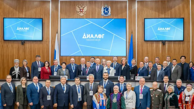 Кашӊ Овс мув сыӆн, хота шимӆаӊ рут мир хоятат уӆӆат – мув иӆпийн мув шув, мув тут йиӊк па сорнет уӆӆат. Хор: Александр Тесленко