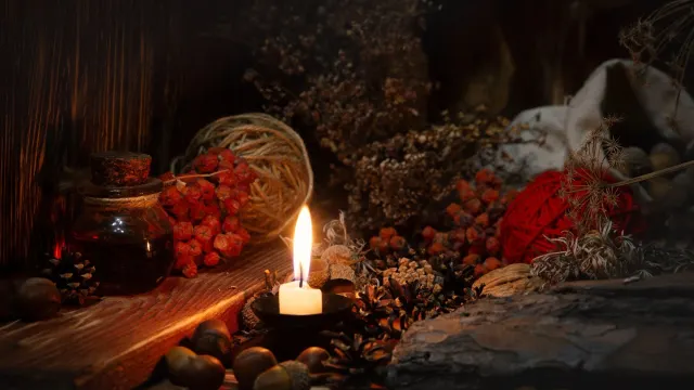 Велесова ночь считается магической. Фото: n.k.junky / Shutterstock / Fotodom