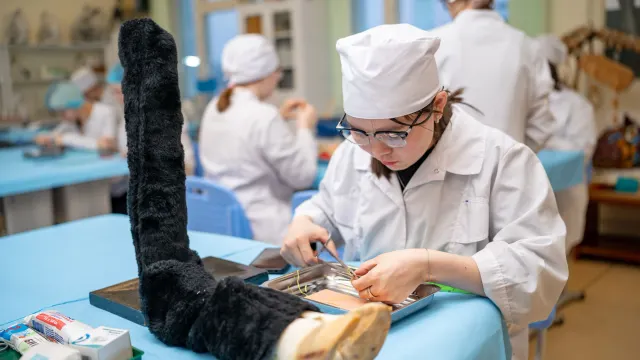 Спрос на обучение в колледжах округа продолжает расти. Фото: Сергей Зубков / "Ямал-Медиа"